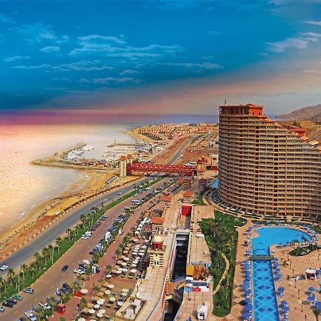 Porto Sokhna Pyramids Apartments Powered By Amer-Group Family Only Ain Sukhna Bagian luar foto