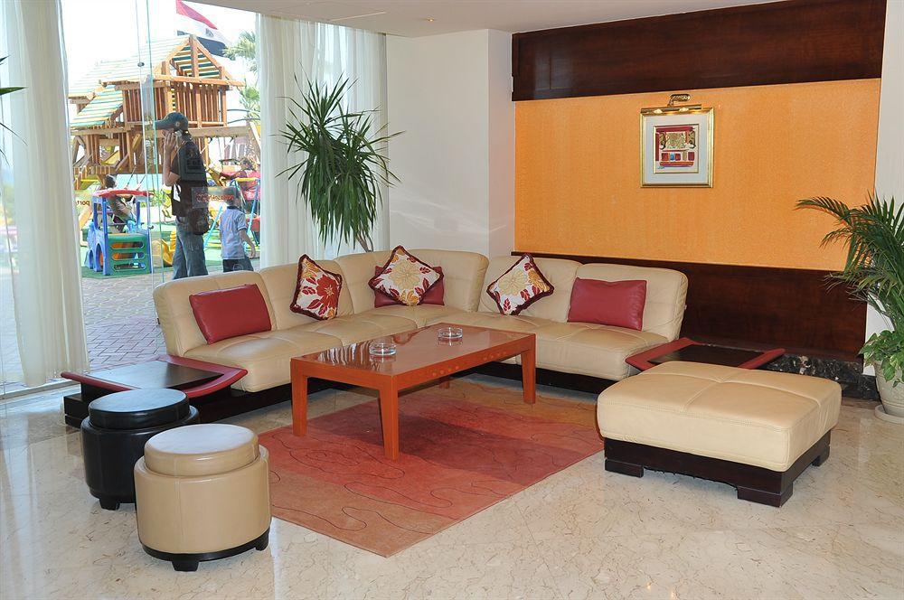 Porto Sokhna Pyramids Apartments Powered By Amer-Group Family Only Ain Sukhna Bagian luar foto